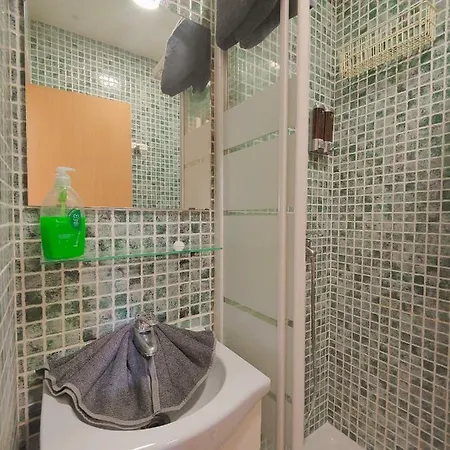 Begona 408 Compact Center By Namaste Elite شقة توريمولينوس