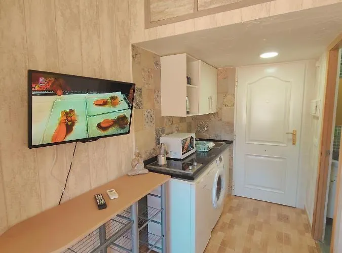 Begona 408 Compact Center By Namaste Elite 托雷莫利诺斯